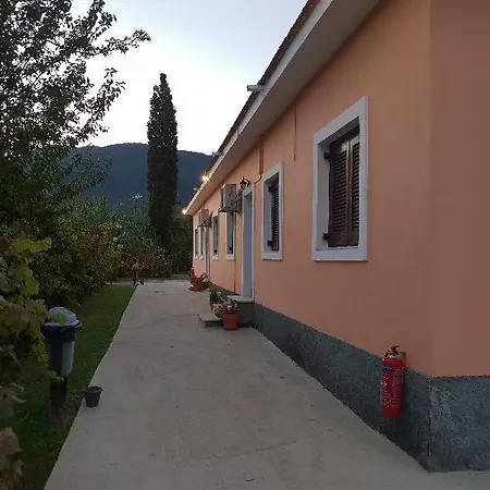 Hotel Mileona